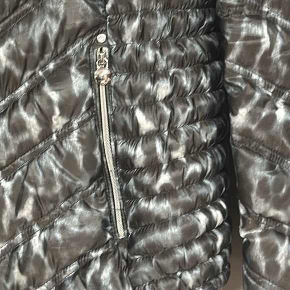 Laundry by Shelli Segal  Down Packable Puffer Coat jacket hooded size M, EUC - Picture 6 of 9